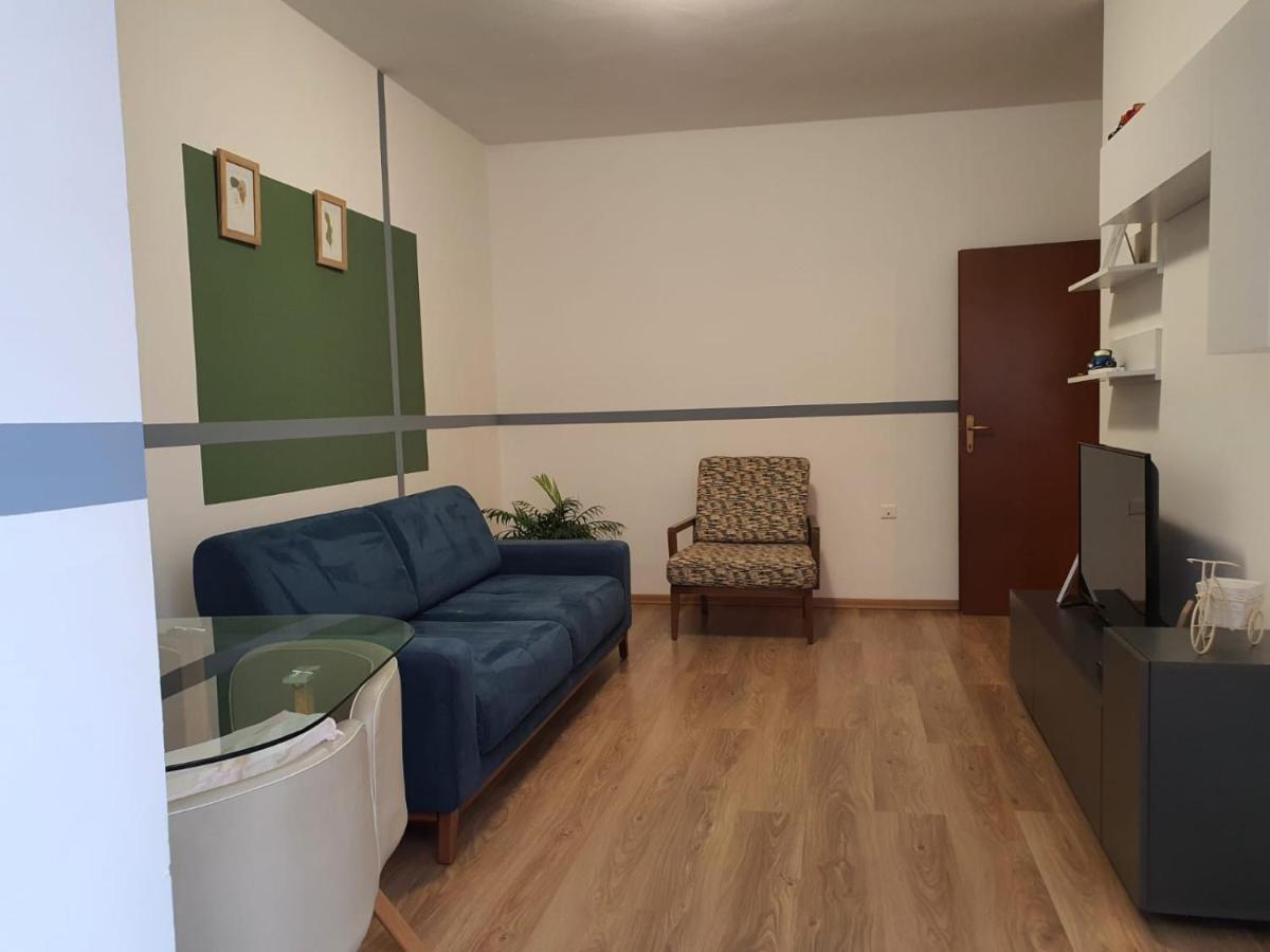 Heris'S Apartment Tirana Esterno foto