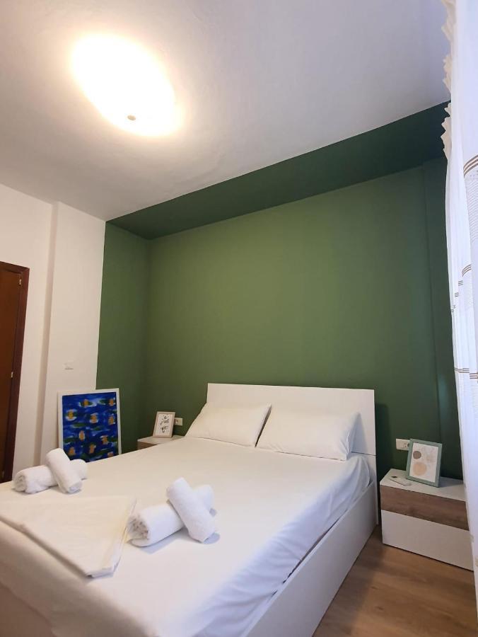 Heris'S Apartment Tirana Esterno foto